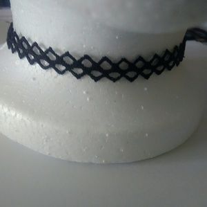 5/$30 - Geometric lace choker
